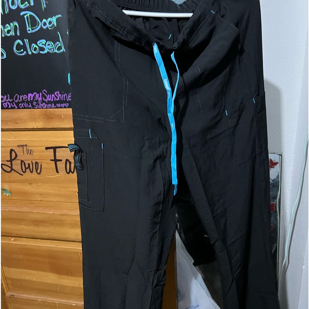 Scrub pants